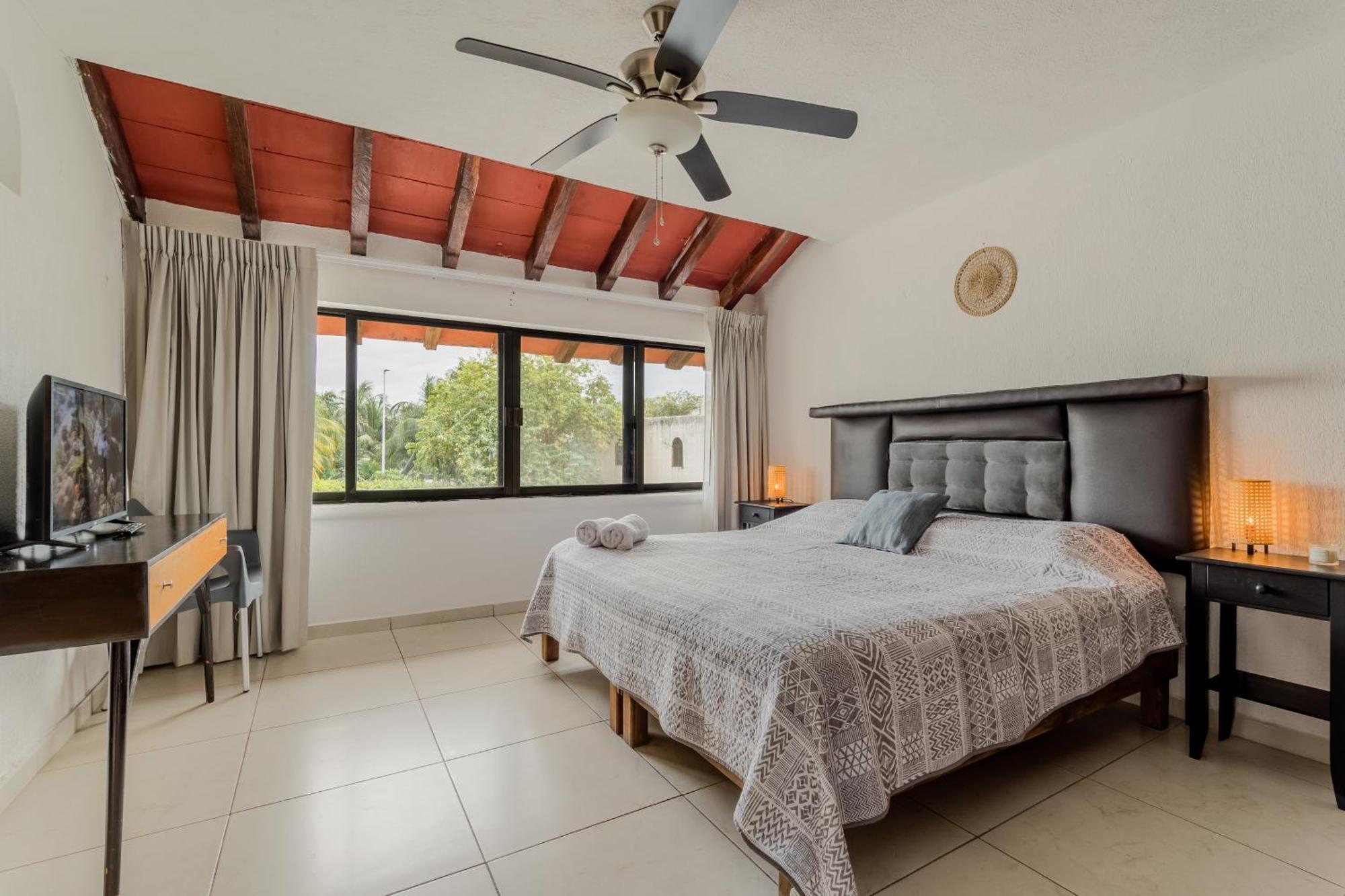 Chic Lagoon Front Villa By Casa Paraiso Cancún Esterno foto